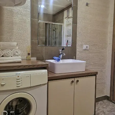 Nis Apartment *